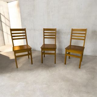 Juego de 3 sillas de madera