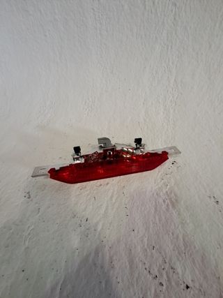 LUZ CENTRAL DE FRENO TOYOTA COROLLA (E12)