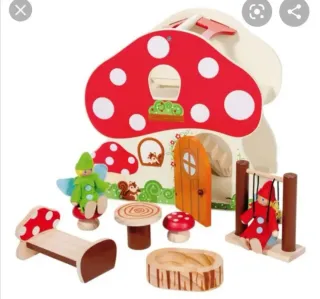 Casa de duendes de madera