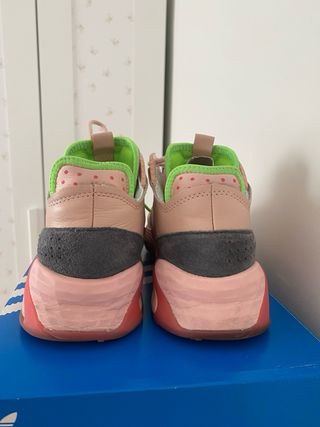 Zapatillas Adidas rosas y verdes T37 1/3
