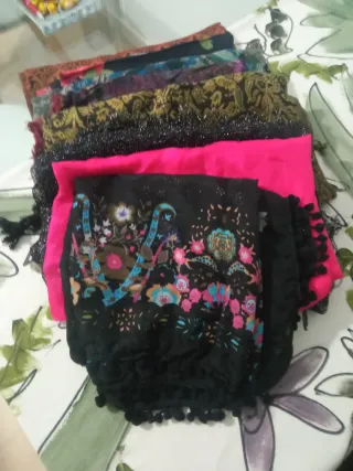 Lote 8 pañuelos/foulards estampados