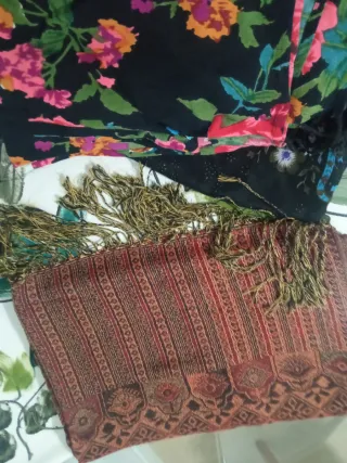 Lote 8 pañuelos/foulards estampados