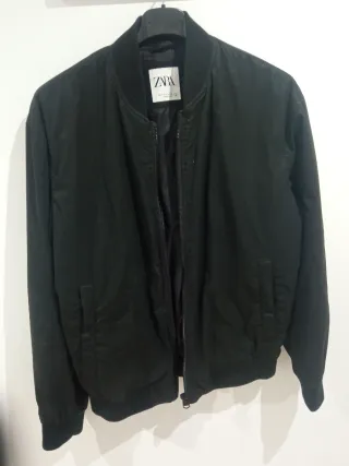 Cazadora juvenil Zara negra