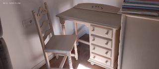 Precioso dormitorio pintada a mano estilo infantil