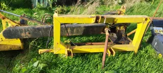 Desbrozadora de brazo hidráulica