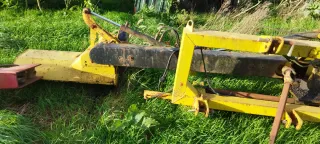 Desbrozadora de brazo hidráulica