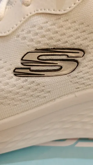 Zapatillas Skechers Air-Cooled Memory Foam Blancas