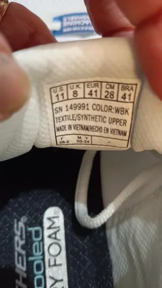 Zapatillas Skechers Air-Cooled Memory Foam Blancas