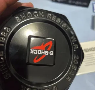 Reloj Casio G-Shock Negro y Rojo