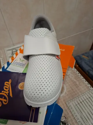Zapatos Dian Blancos Talla 39