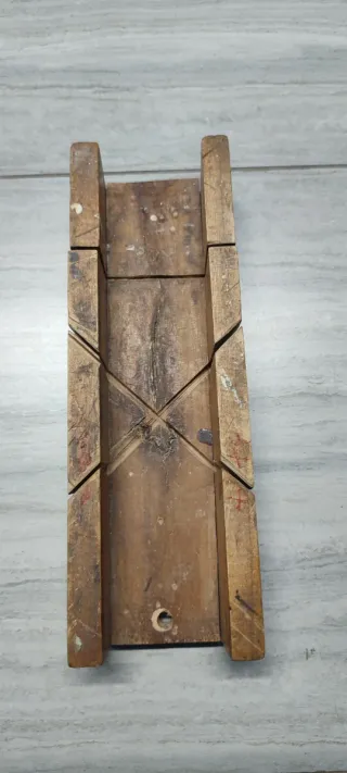 Inglete carpintería madera