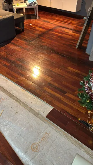 Parquet o Tarima de madera natural