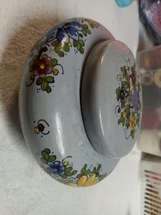 Centrotavola Portadolci in Ceramica .