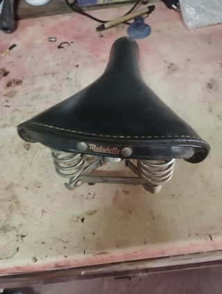 Sillín Mobylette GAC Negro