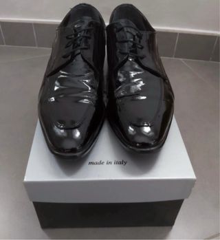 Scarpe eleganti uomo vernice N.42