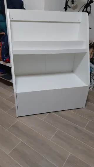 Librería infantil IKEA BERGIG blanca