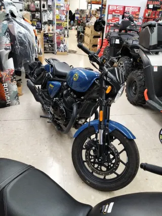 Royal Enfield 650 Custom