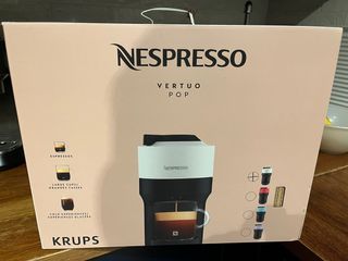 Cafetera Nespresso Vertuo Pop Krups Blanca