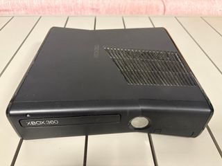 Xbox 360 Slim Negra + Kinect + 2 Mandos + Juegos