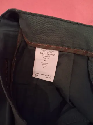 Pantalón chino hombre verde oliva