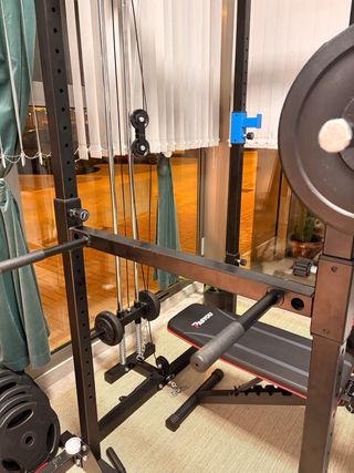 Rack de potencia con poleas y barra