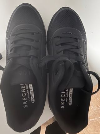 Zapatillas Skechers Negras