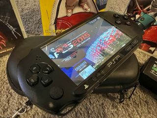 PSP sin uso muchos juegos y pelis