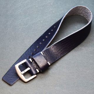 Correa de cuero azul NATO hecha a mano 18-24mm