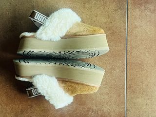 UGG piattaforma beige/bianco taglia 41