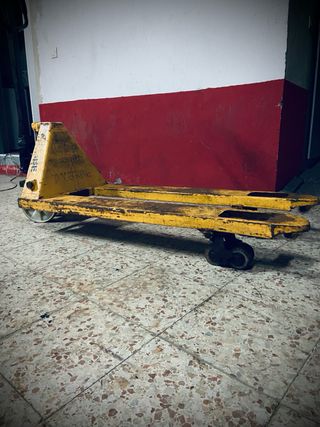 Transpalet manual amarillo