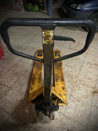 Transpalet manual amarillo