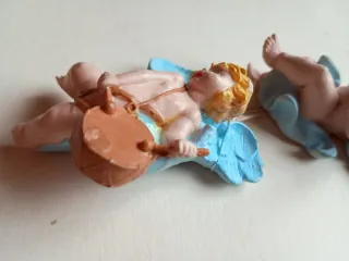 2 Ángeles Resina Pintados a Mano