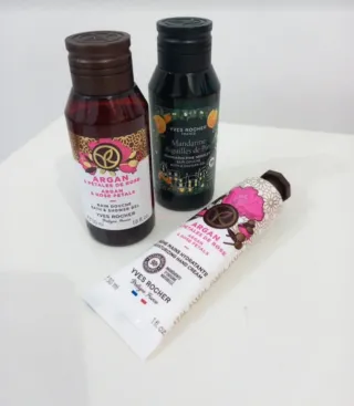 Yves Rocher Argan & Rose Petals Set