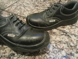 Zapatos de seguridad negros