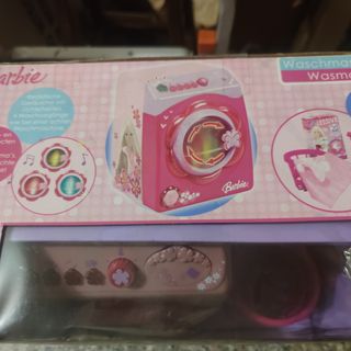 Lavatrice Barbie con accessori inclusi
