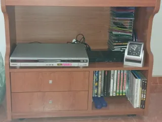 Mueble TV con ruedas y almacenaje