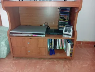 Mueble TV con ruedas y almacenaje