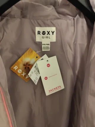 Parka RoXY tipo plumifero nueva con etiquetas