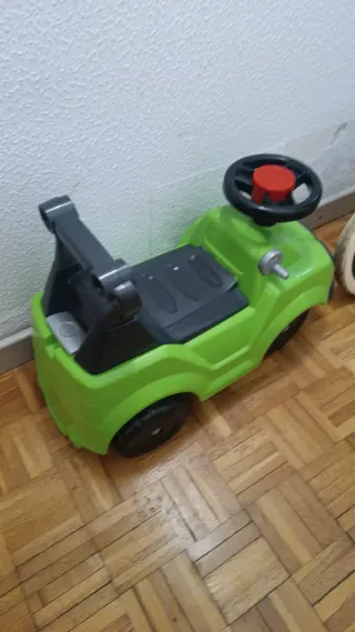 Correpasillos verde con volante