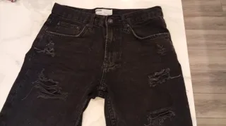 Vaqueros cortos rotos cada pantalón 5€ oferta3 12€