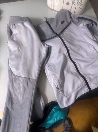 Chándal Nike Gris y Blanco