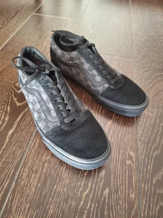 Zapatillas Vans Checkerboard Negras y Grises