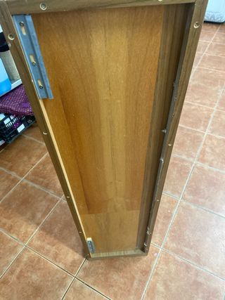 Base de madera para altavoz