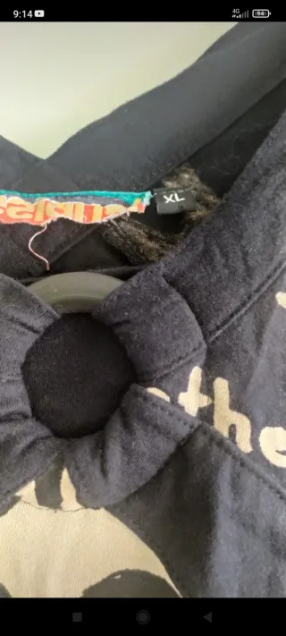 Vestido desigual con letras