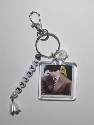 Llavero Taehyung BTS Kpop Doble Cara