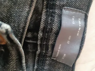 Jeans uomo strappati blu e grigi