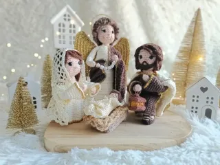 Belén de ganchillo hecho a mano