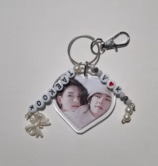 Llavero TAEKOOK BTS Doble Cara