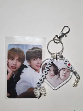 Llavero TAEKOOK BTS Doble Cara