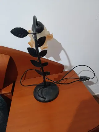 Lámpara de mesa forja y cristal